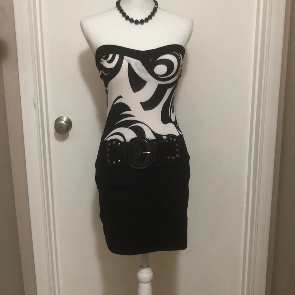 Codigo strapless dress
